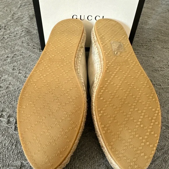Gucci Cream Platform Shoes - Picture 3 of 7